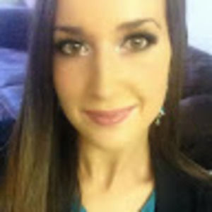 Meet your Posher, Larissa